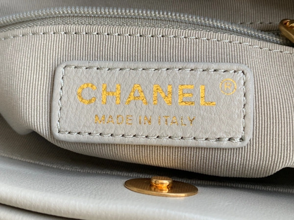 DailyWear CHANEL SMALL TOTE 1147 - Image 9