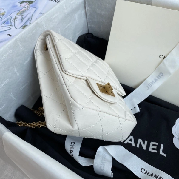 NewStyle CHANEL FLAP BAG 690 - Image 4