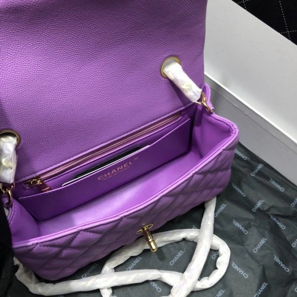 CHANEL FLAP BAG CAVIAR Comfortable 735 - Image 9