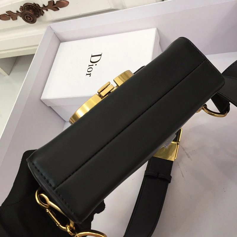 Dior 30 Montaigne Box Bag Calfskin Black - Image 3