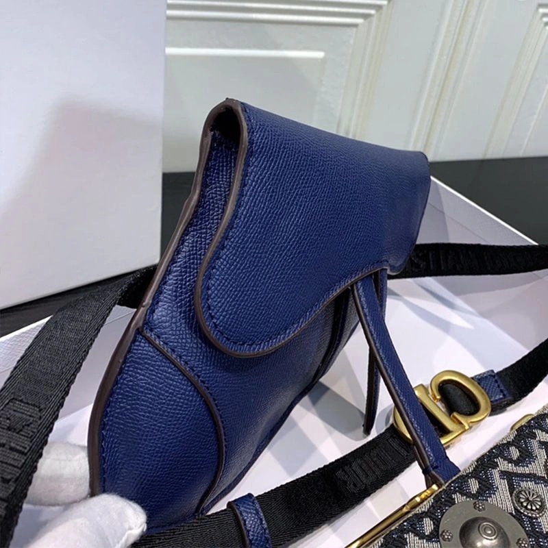 Dior Saddle Flat Belt Pouch Grained Calfskin Blue - Image 3
