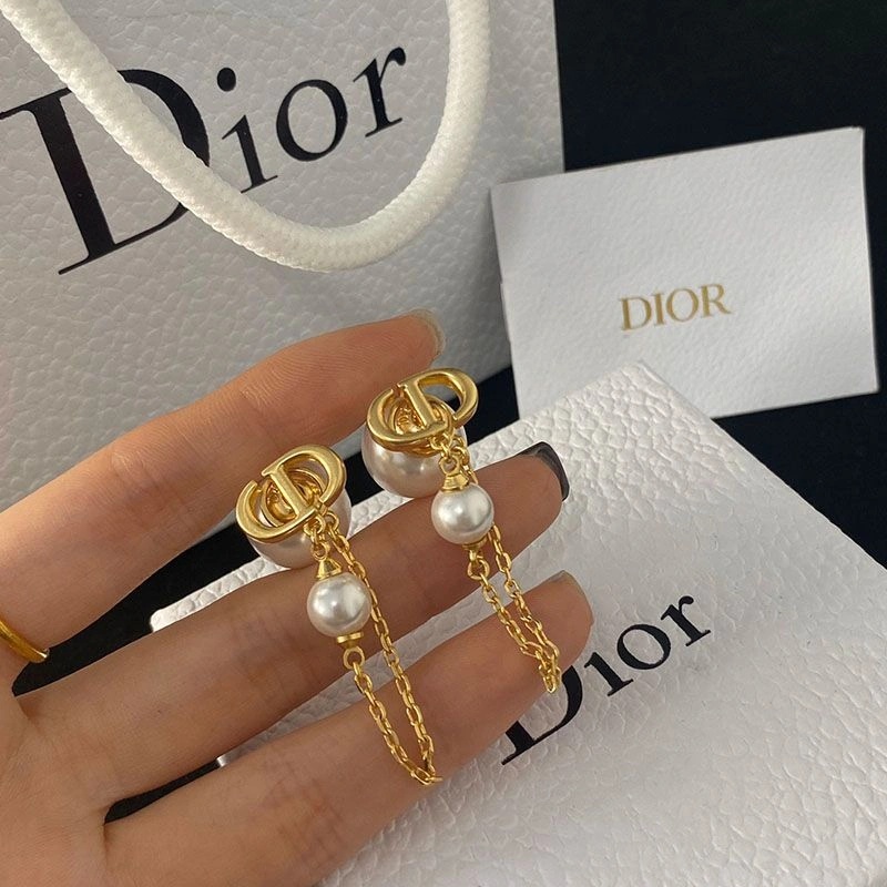 Dior Tribales Earrings Chain Metal And White Resin Pearls Gold - Image 4