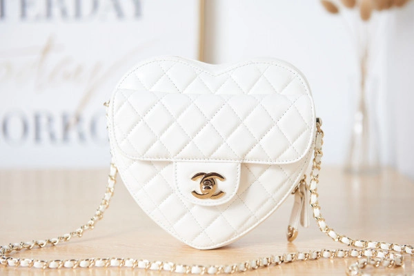 CHANEL HEART BAG Trendy 1650 - Image 3
