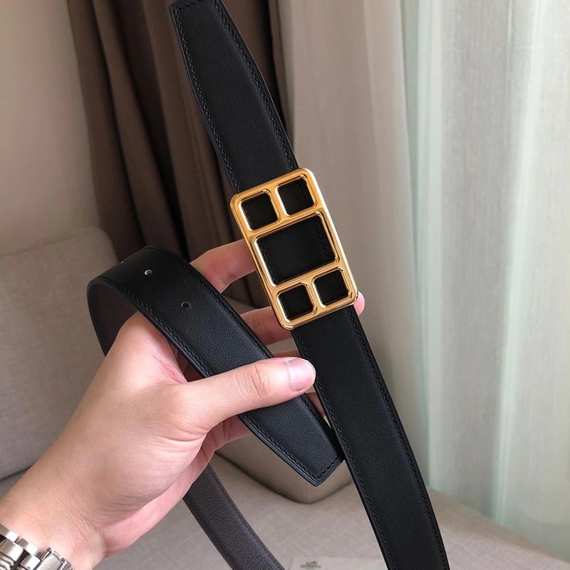 Hermes Cape Buckle 32MM Reversible Belt Togo Leather In Coffee - Image 3