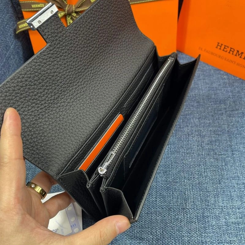 Hermes Constance Wallet Togo Leather Palladium Hardware In Black - Image 4