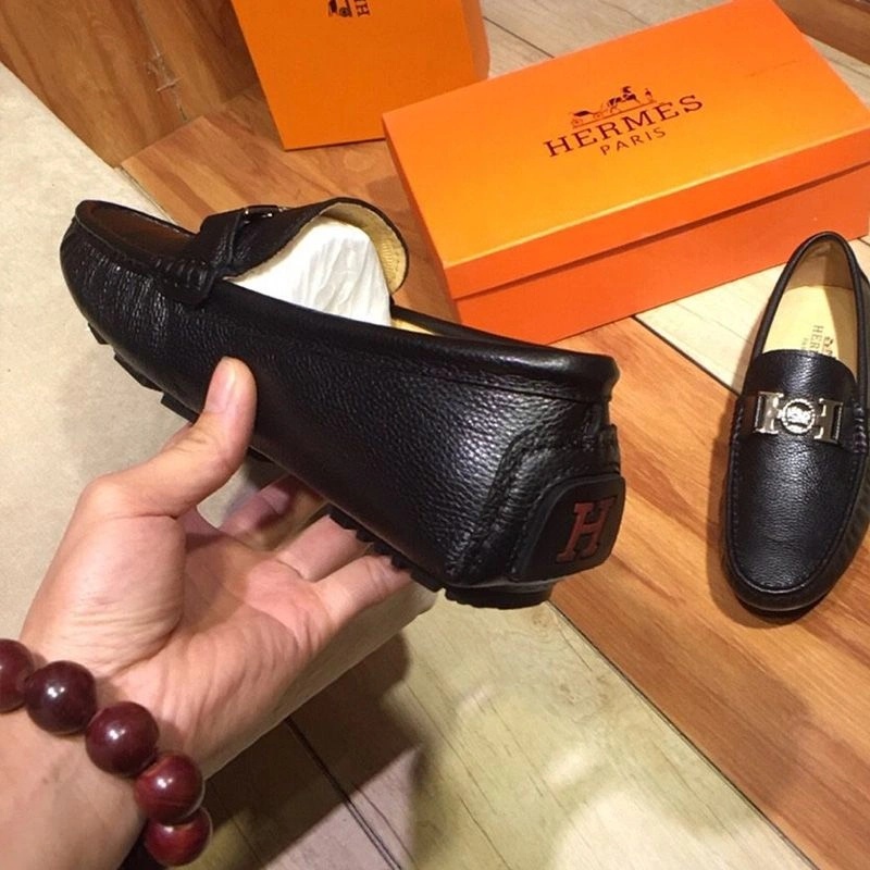 Hermes Loafers Men Togo Leather In Black - Image 4