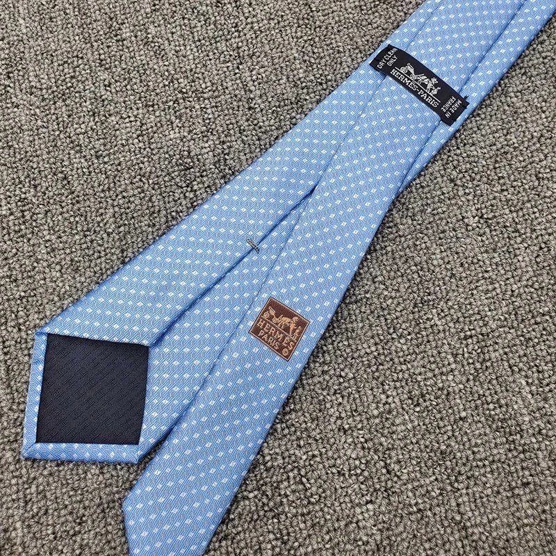 Hermes Maillon Shirting Tie In Sky Blue - Image 4