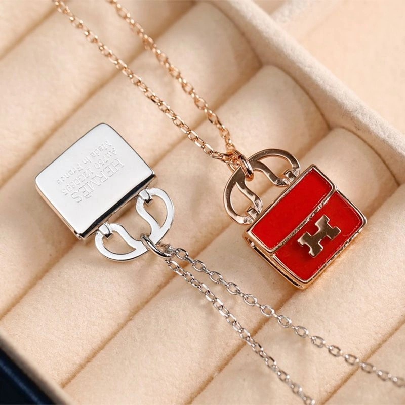 Hermes Red Agate Constance Amulette Pendant Necklace - Image 3