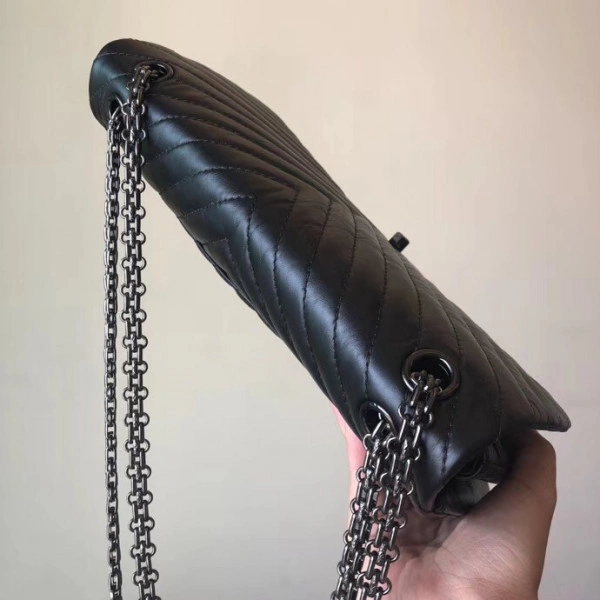 Fashionable CHANEL Flap Bag 28cm 837 - Image 7