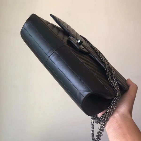 Fashionable CHANEL Flap Bag 28cm 837 - Image 9