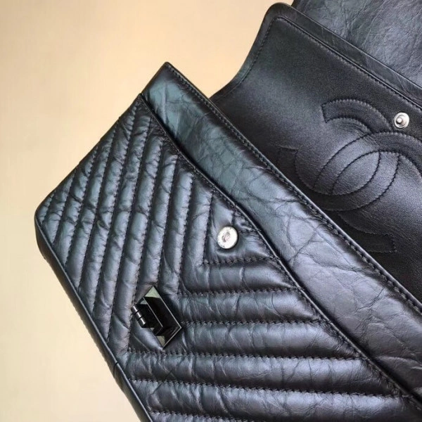 Fashionable CHANEL Flap Bag 28cm 837 - Image 13