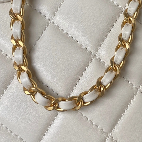 BestValue CHANEL SMALL MESSENGER BAG 362 - Image 7