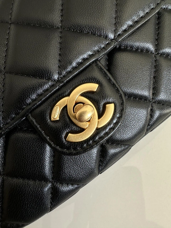 CHANEL SMALL FLAP BAG WITH TOP HANDLE ModernLook 947 - Image 6