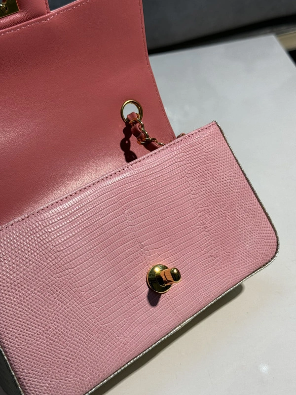 CHANEL FLAP BAG 20CM StreetReady 314 - Image 6