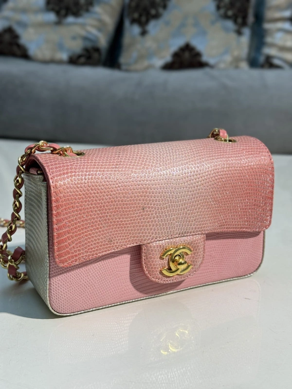 CHANEL FLAP BAG 20CM StreetReady 314 - Image 7