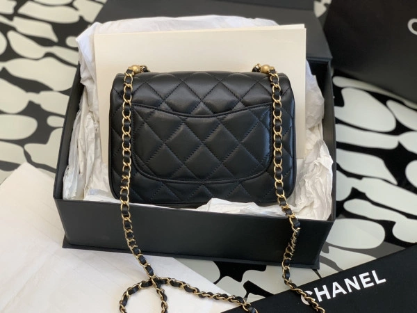 CHANEL FLAP BAG 20CM Popular 318 - Image 8