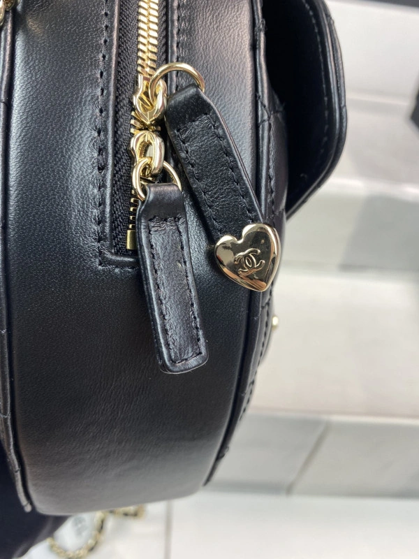 SportInspired CHANEL Heart Bag-18*16.5*6.5CM 1401 - Image 6